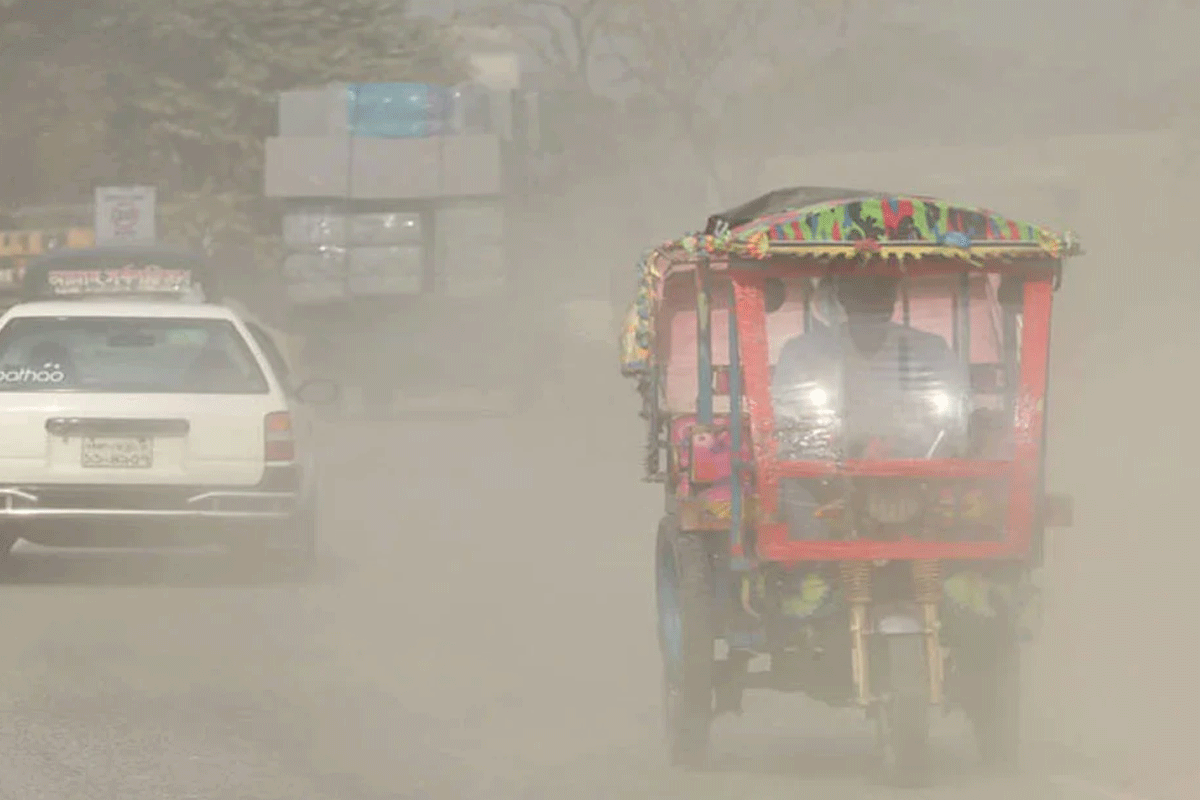 আজ ঢাকার বাতাস ‘খুবই অস্বাস্থ্যকর’