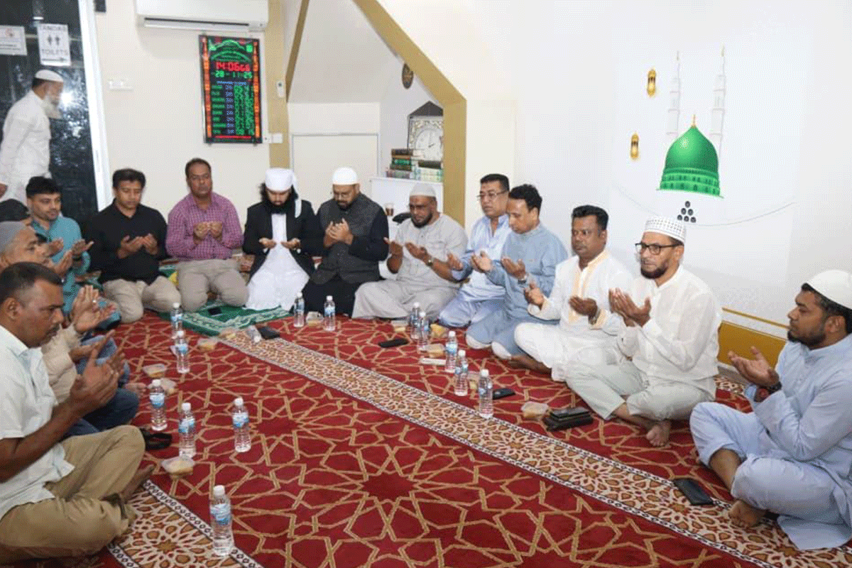 মালয়েশিয়ায় খালেদা জিয়ার সুস্থতা কামনায় দোয়া