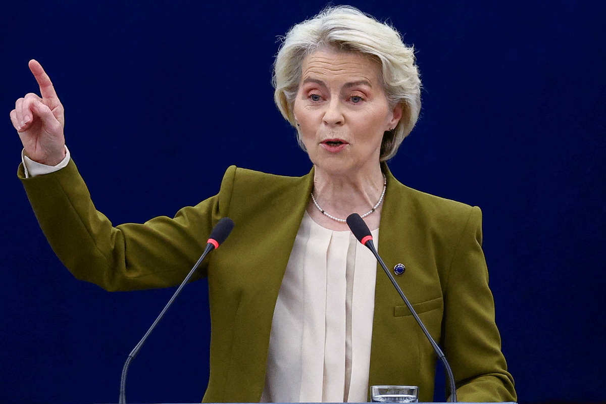 ১৬ বছরের কম বয়সীদের সামাজিক মাধ্যম নিষিদ্ধ চায় ইইউ পার্লামেন্ট