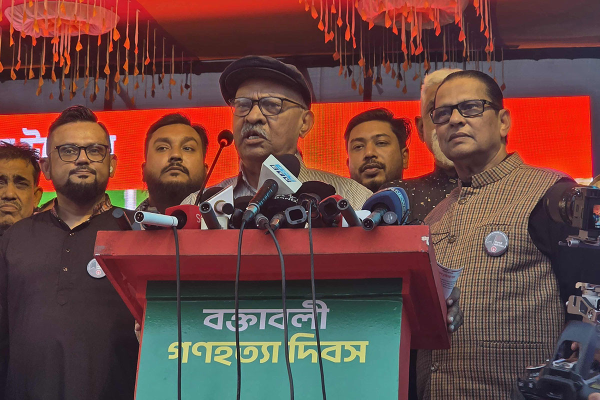 ‘মুক্তিযুদ্ধের পর এক পরিবারের নামে ইতিহাস তৈরি করা হয়েছিল’