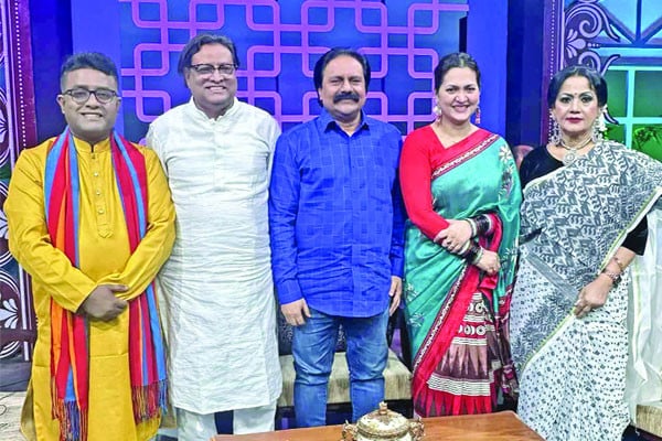 বিটিভির তারকা তর্কে চার অতিথি