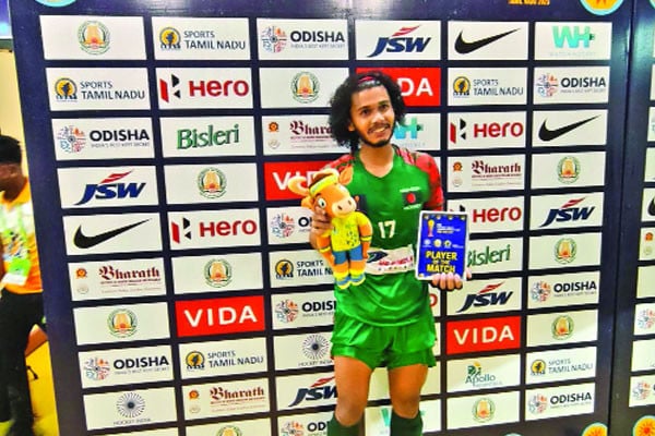 আমিরুলের হ্যাটট্রিক অস্ট্রেলিয়ার কাছে হার