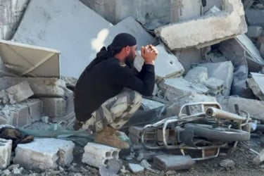 সিরিয়ায় ইসরায়েলি অভিযানে নিহত ১৩