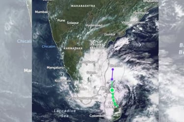 ২৪ ঘণ্টার মধ্যে ভারতে আঘাত হানতে পারে ঘূর্ণিঝড় ডিটওয়াহ