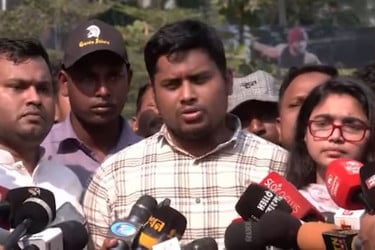 হাসিনার ফাঁসি দেখা পর্যন্ত আল্লাহ যেন খালেদা জিয়াকে বাঁচিয়ে রাখেন : হাসনাত