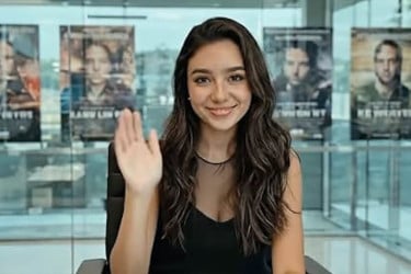 এআই নায়িকা টিলি নরউডকে নিয়ে হলিউডে আতঙ্ক