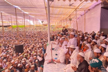 দুনিয়ার মোহ সকল পাপের উৎস: চরমোনাই পীর