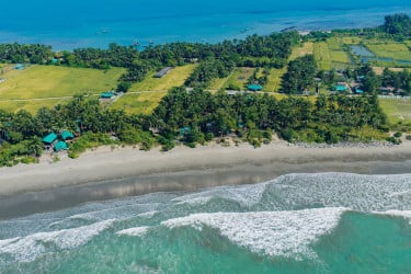 সেন্টমার্টিনে রাত্রি যাপনের সুযোগ, মানতে হবে ১২ নির্দেশনা