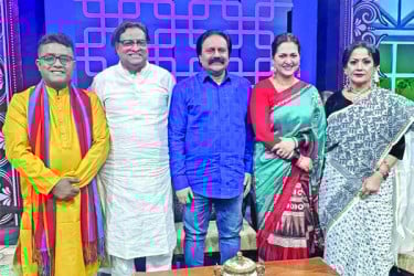 বিটিভির তারকা তর্কে চার অতিথি