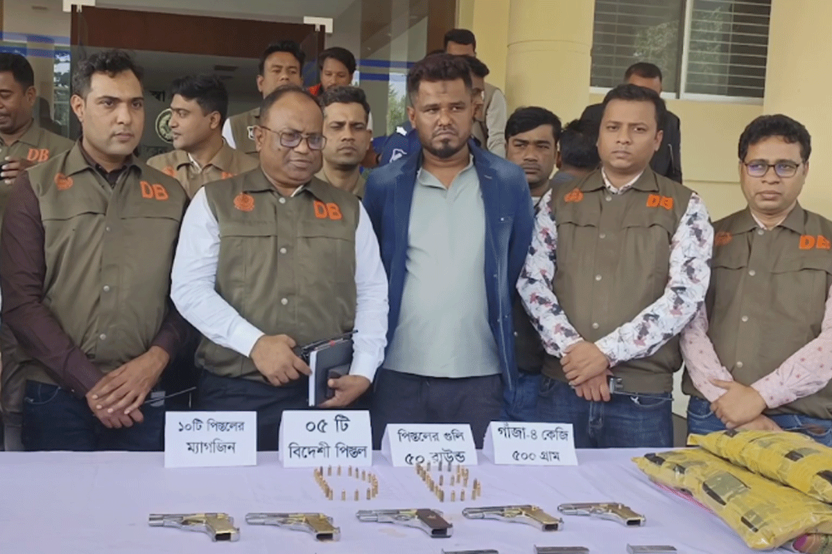 যশোরে পাঁচটি বিদেশি পিস্তলসহ একজন আটক