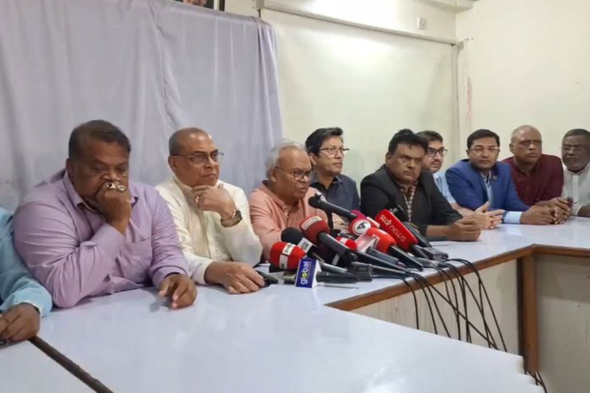 বিজয়ের মাসে বিএনপির ‘মশাল রোড শো’ স্থগিত