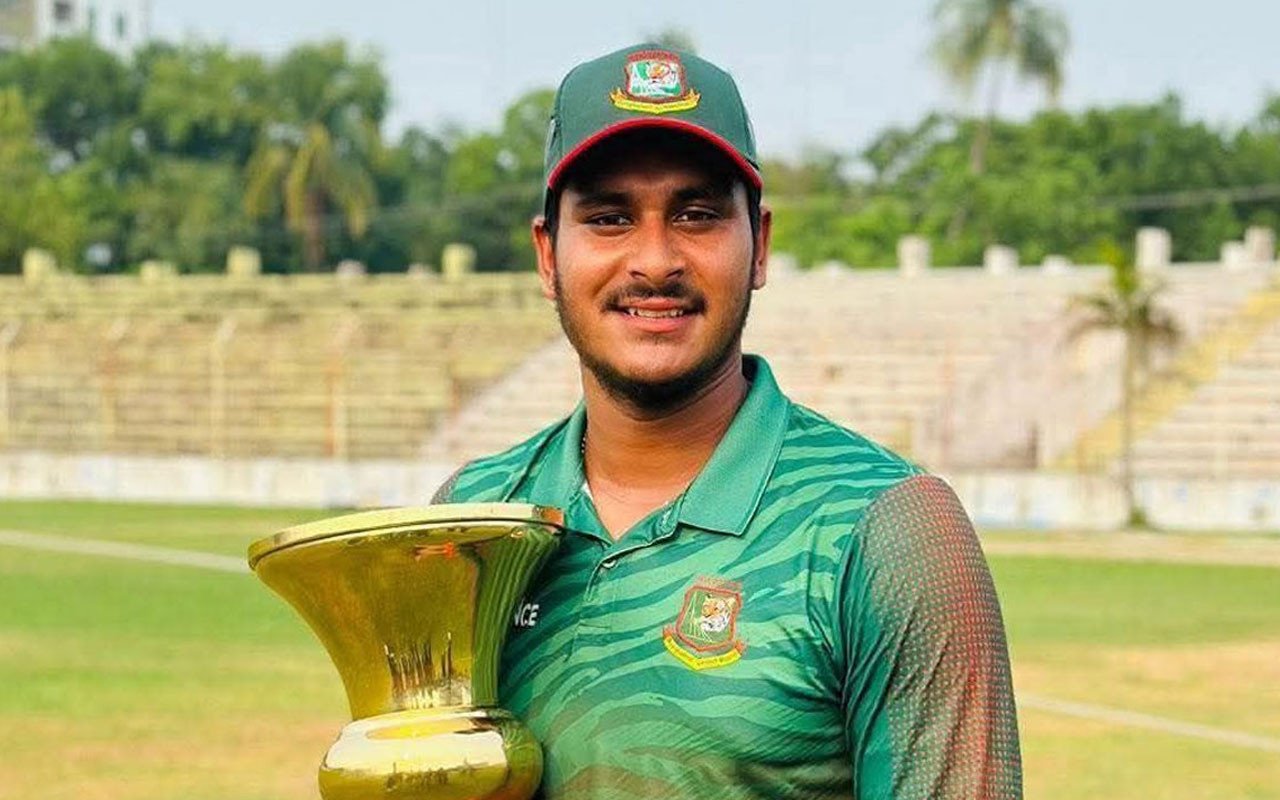 প্রথমবার বিপিএলে দল পেলেন মাহফিজুল রবিন