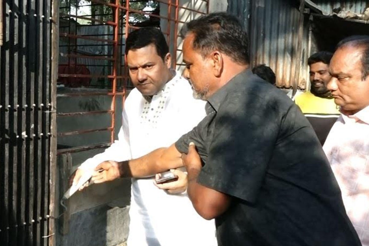 সিরাজগঞ্জে যুবদলের উদ্যোগে মন্দির সংস্কার