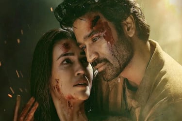 ২ দিনে ৩০ কোটি ছাড়াল ধানুশ–কৃতির ‘তেরে ইশ্‌ক মেঁ’