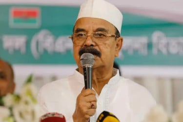 খালেদা জিয়া কোটি জনতার হৃদয় জয় করেছেন : গয়েশ্বর