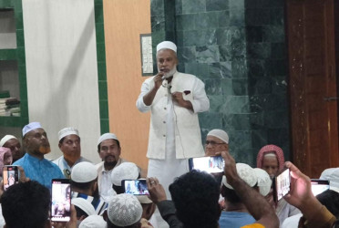 'খালেদা জিয়া গণতন্ত্রের প্রতীক'