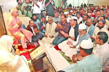 খালেদা জিয়ার সুস্থতা কামনায় দোয়া মাহফিল