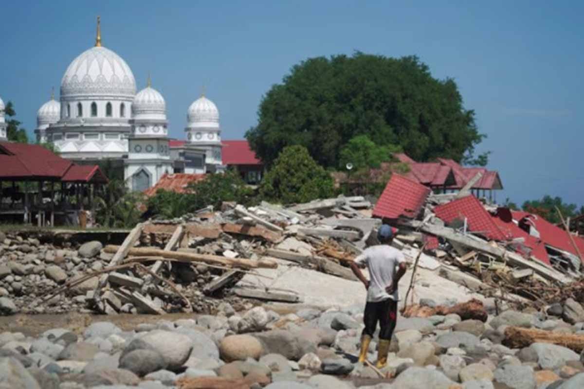 ইন্দোনেশিয়া ও থাইল্যান্ডে বন্যায় মৃত বেড়ে ৪৭৮