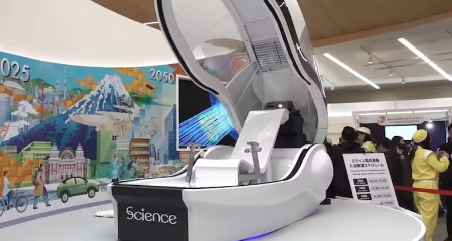 জাপানের বাজারে এল ‘মানুষ ধোয়ার’ যন্ত্র