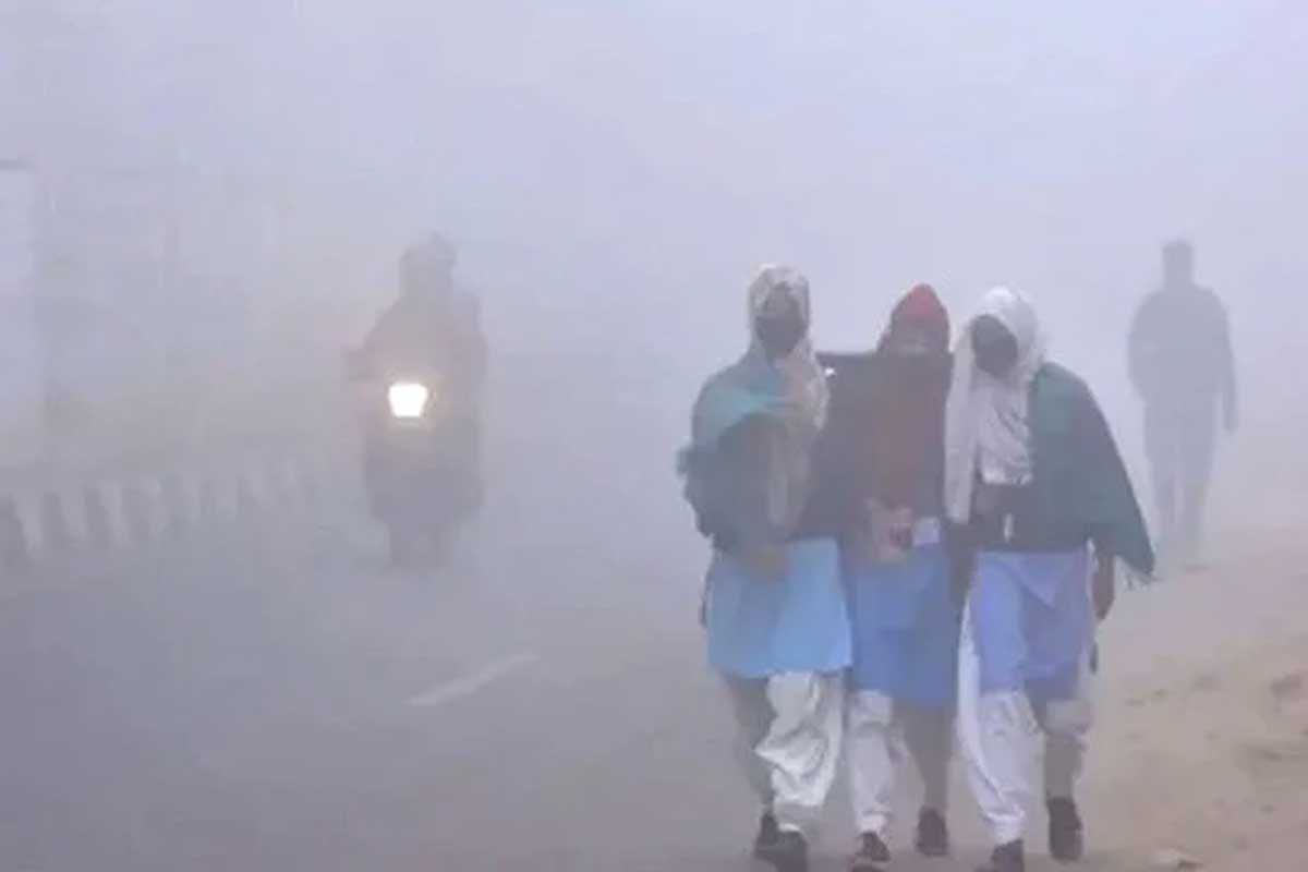 ডিসেম্বরের মাঝামাঝিতে জেঁকে বসতে পারে শীত