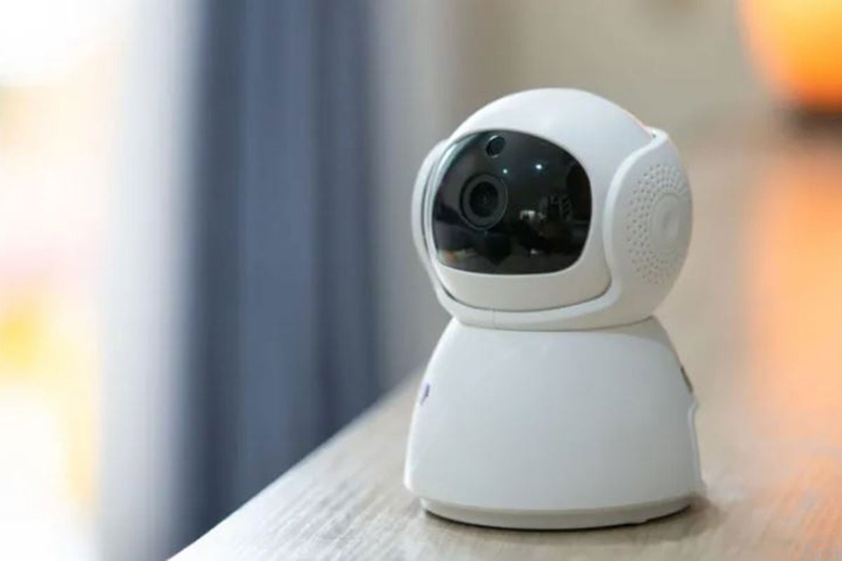 এক লাখ ২০ হাজার হোম ক্যামেরা হ্যাক করে গোপন ভিডিও বিক্রি