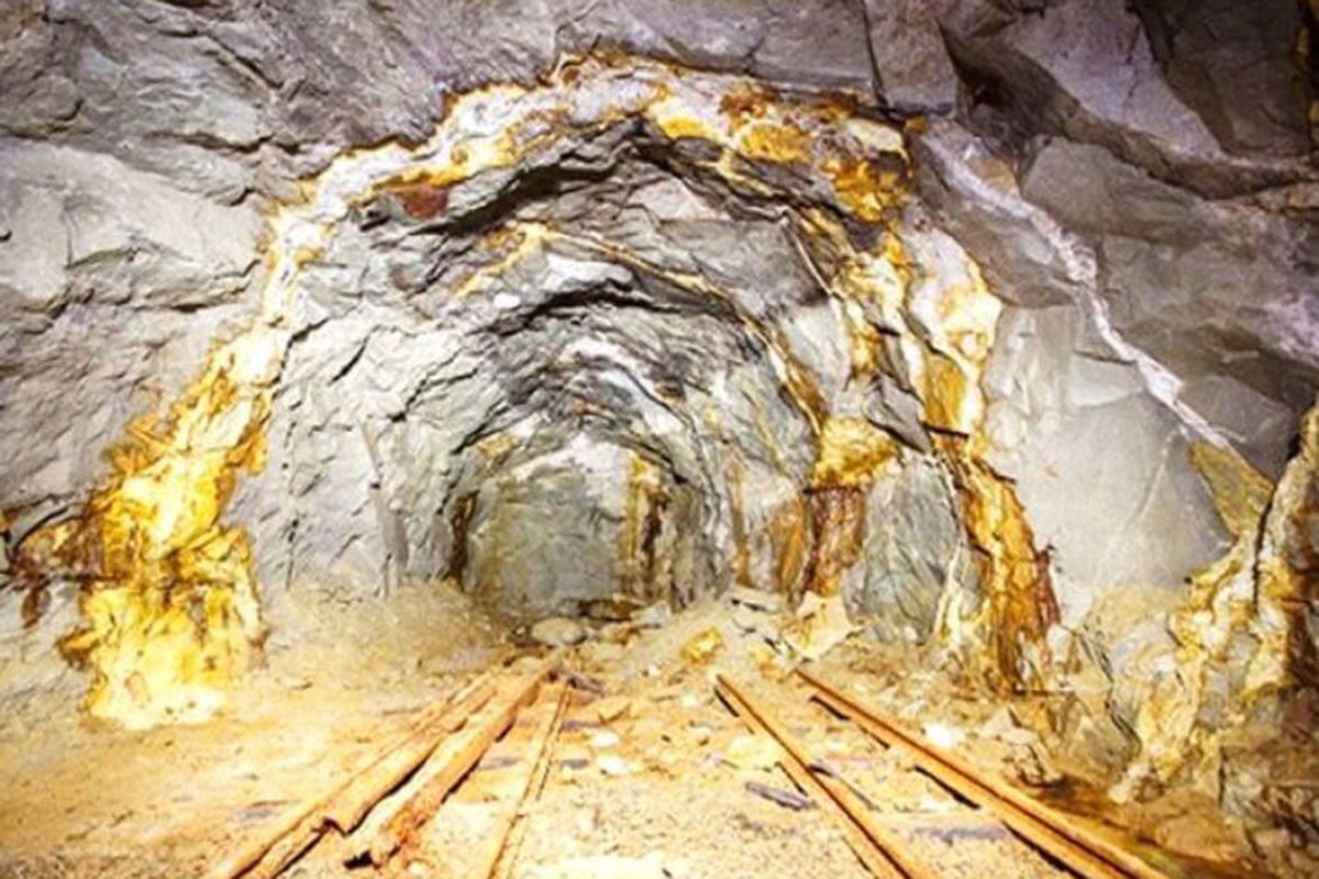 বড় স্বর্ণের মজুত আবিষ্কারের ঘোষণা দিল ইরান