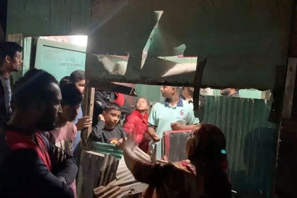 চৌদ্দগ্রামে দুই গ্রামের সংঘর্ষ, আহত ১০