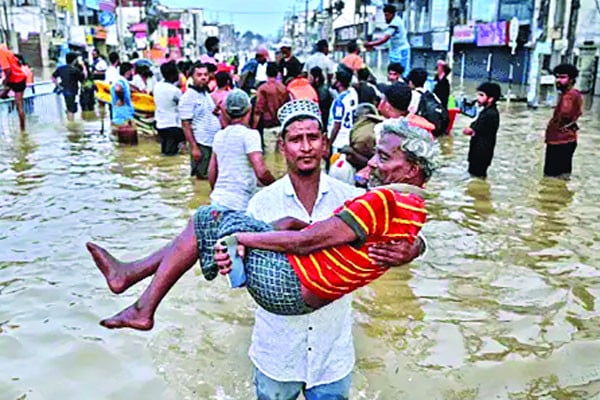 ইন্দোনেশিয়ায় ভূমিধস বন্যায় প্রাণহানি ৫৯৩