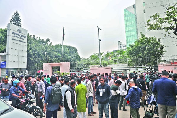 খালেদা জিয়ার চিকিৎসায় বিদেশি টিম