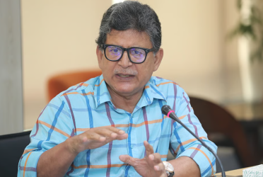 কর্মসংস্থান সৃষ্টিতে উল্টো পথে দেশ : ড. হোসেন জিল্লুর