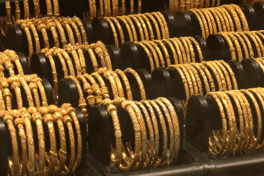 ২২ ক্যারেটের স্বর্ণের ভরি যে দামে বিক্রি হচ্ছে