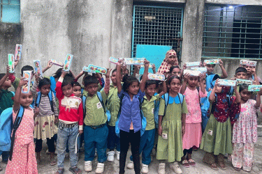 কুষ্টিয়ায় ২৫ শিক্ষার্থী পেল শুভসংঘের শিক্ষা উপকরণ