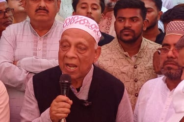 খালেদা জিয়ার অসুস্থতার জন্য আওয়ামী লীগ সরকার দায়ী: মুশফিকুর রহমান