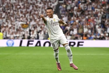 রোনালদোর বিরল রেকর্ড স্পর্শ করলেন এমবাপ্পে