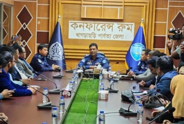 খাগড়াছড়িতে নবাগত পুলিশ সুপারের মতবিনিময়