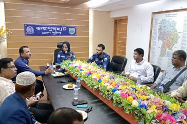 জয়পুরহাটে প্রথম নারী পুলিশ সুপার মিনা মাহমুদা