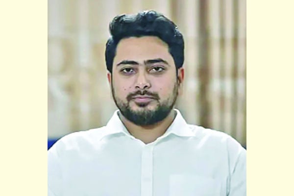 বিভিন্ন পক্ষ পরিস্থিতি ঘোলাটে করছে