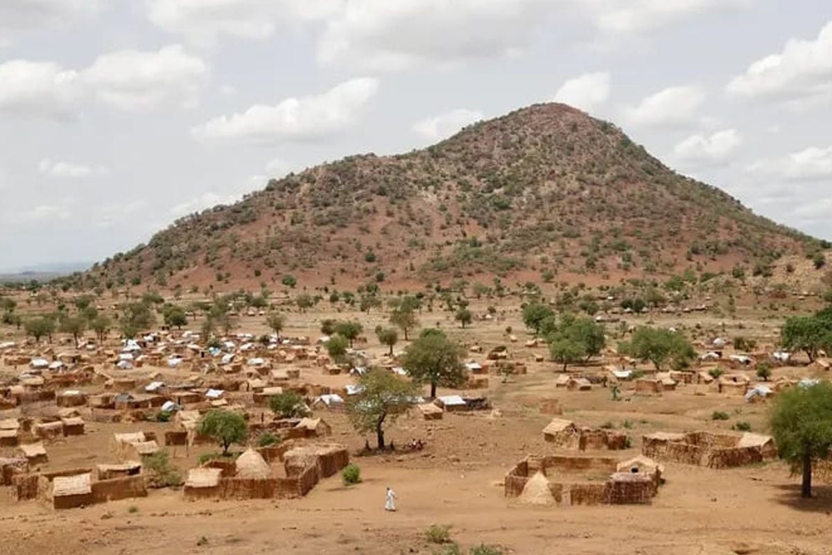 দক্ষিণ সুদানে বিমান হামলায় নিহত ৪০