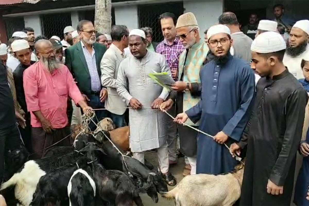খালেদা জিয়ার রোগমুক্তি কামনায় বাগেরহাট কোরআন খতম, ছাগল বিতরণ