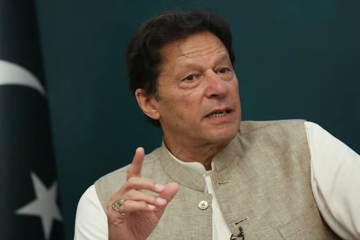 অবশেষে কারাগারে ইমরান খানের সঙ্গে বোনের সাক্ষাৎ