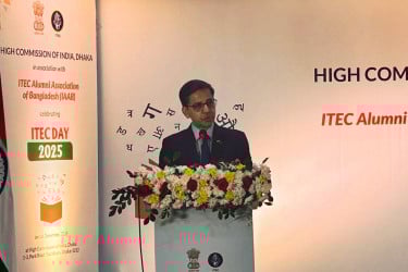 বাংলাদেশের ৫ হাজার পেশাজীবী ভারতের আইটেক প্রোগামে অংশ নিয়েছেন : প্রণয় ভার্মা