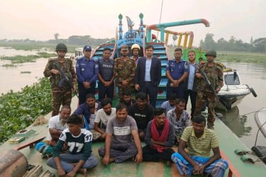 মুন্সীগঞ্জে অবৈধ বালু উত্তোলন, ৫ লাখ টাকা জরিমানা