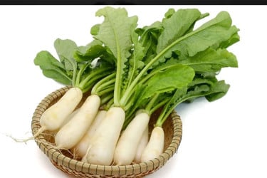 শীতে মুলা খেলে যেসব উপকার পাবেন