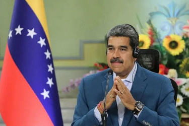 সাধারণ ক্ষমার নিশ্চয়তায় দেশ ছাড়তে রাজি ভেনেজুয়েলার প্রেসিডেন্ট