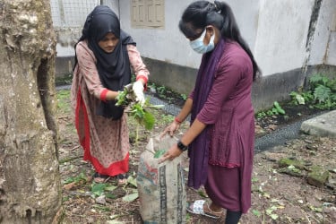 বাগেরহাটে বসুন্ধরা শুভসংঘের নতুন কমিটির পরিষ্কার-পরিচ্ছন্নতা অভিযান