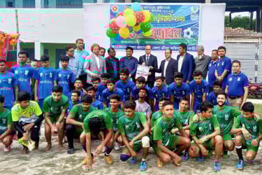 ঝালকাঠিতে তিন দিনব্যাপী আন্তঃকলেজ ফুটবল টুর্নামেন্ট শুরু