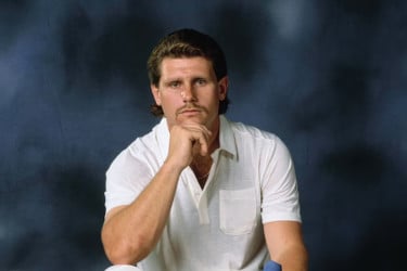 ইংল্যান্ডের সাবেক ক্রিকেটার রবিন স্মিথ আর নেই