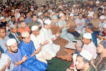 খালেদা জিয়ার সুস্থতা কামনায় বগুড়ায় যুবদলের দোয়া মাহফিল