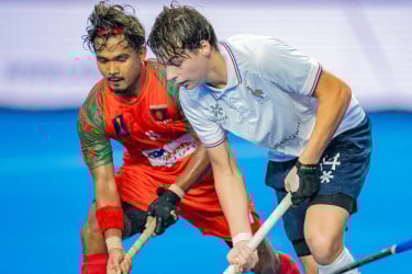 রোমাঞ্চকর লড়াইয়ে ফ্রান্সের কাছে হেরে বাংলাদেশের বিদায়