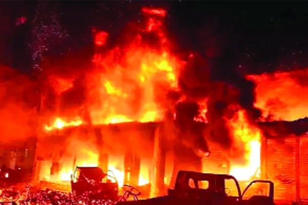 আগুনের নেপথ্যে যত কারণ